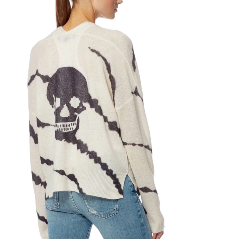 360 Cashmere • Alexina Sweater in White/
Charcoal